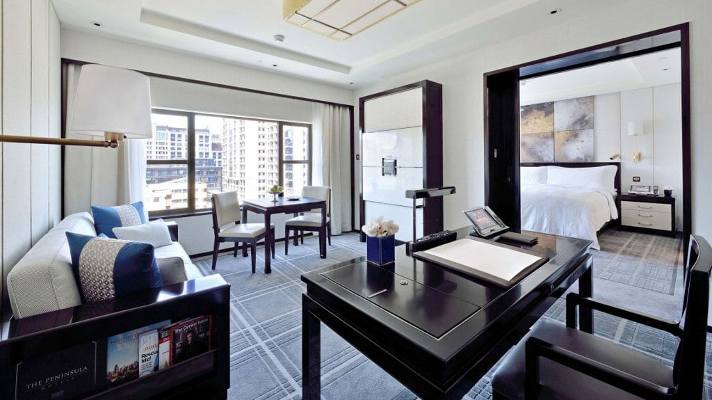 premier-suite-living-room-peninsula-hotel-beijing